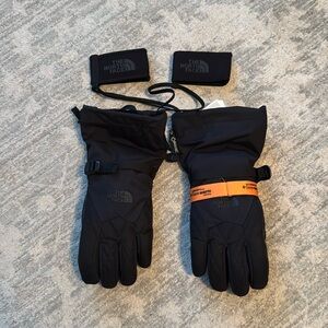 NWOT North Face gloves XS women’s